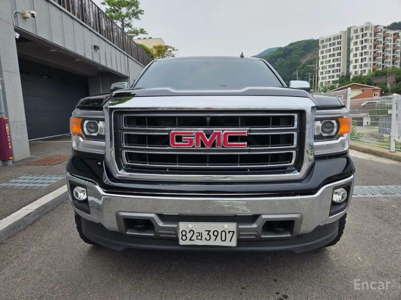 GMC Sierra