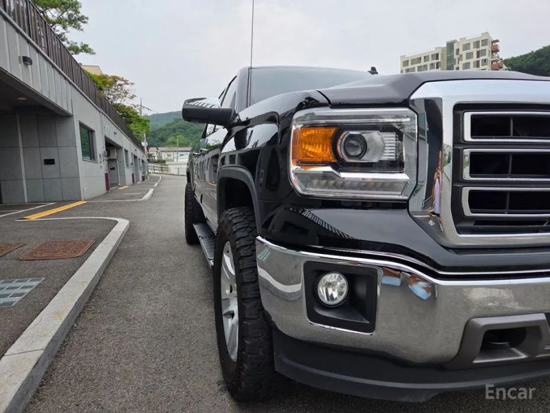 GMC Sierra
