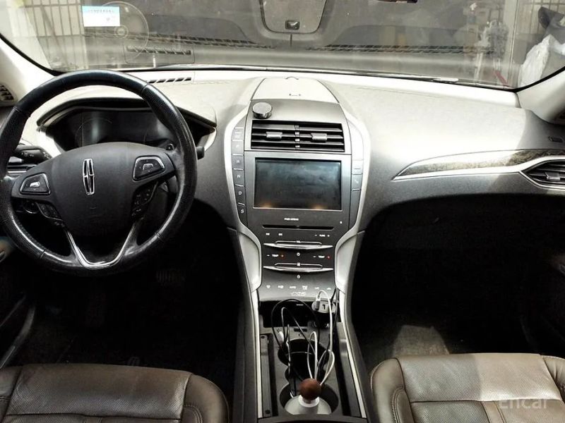 Lincoln MKZ