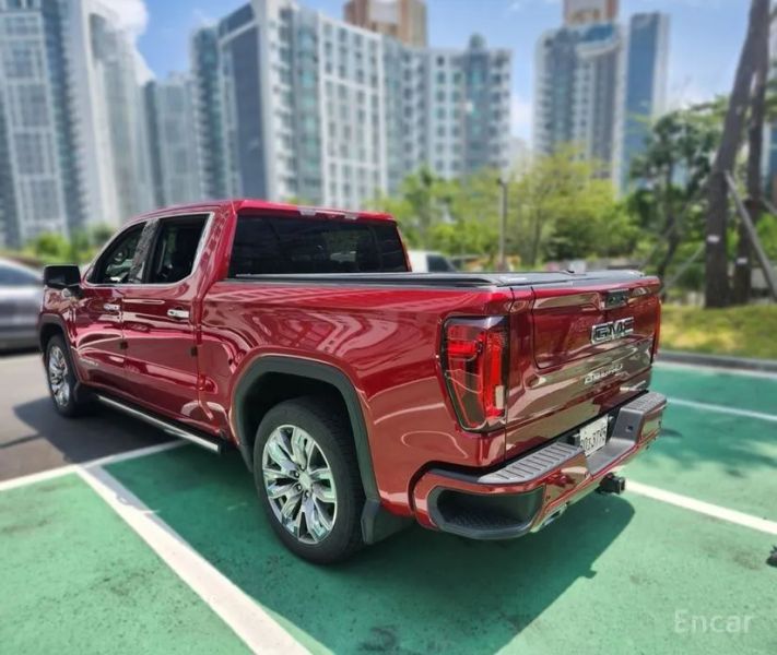GMC Sierra