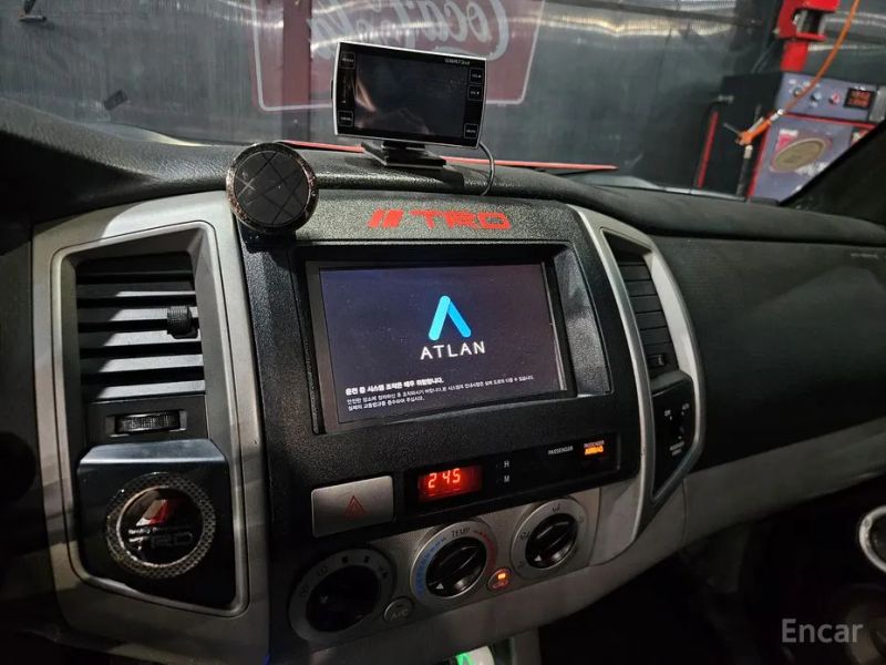 Toyota Tacoma