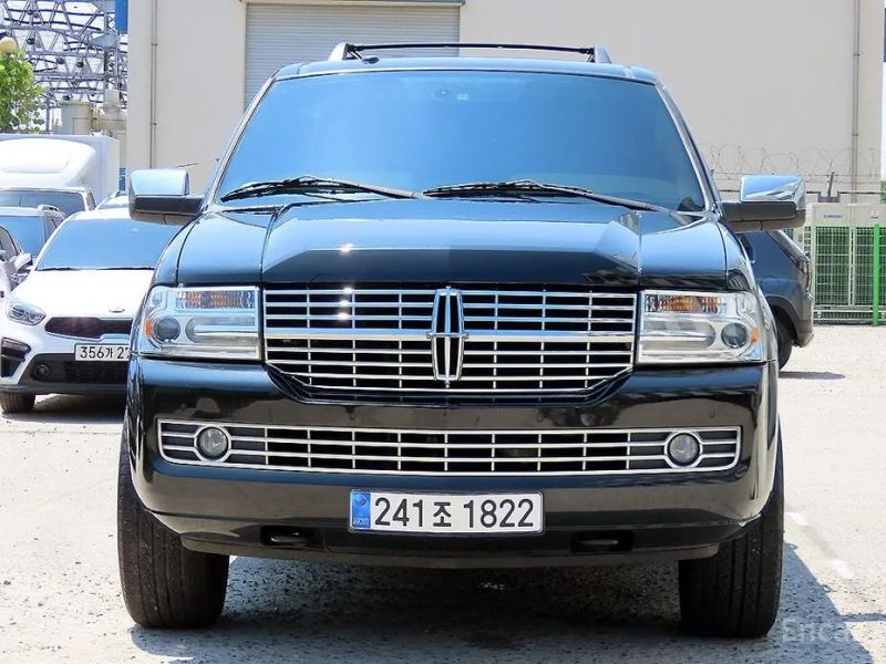 Lincoln Navigator