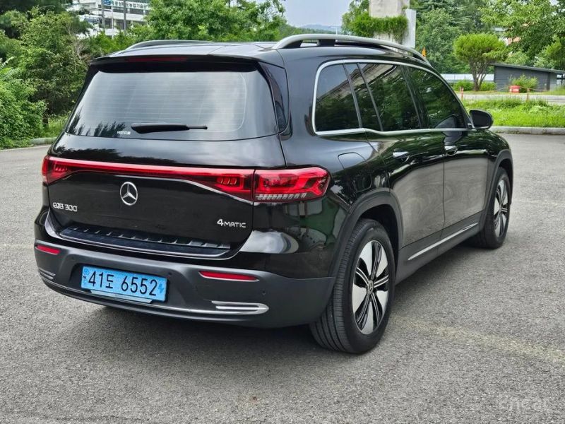 Mercedes-Benz EQB