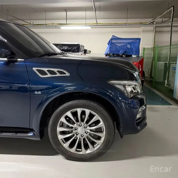 Infiniti QX80