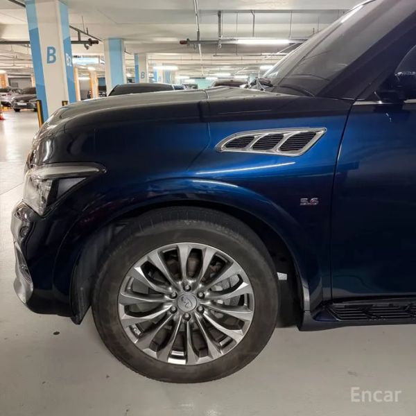 Infiniti QX80