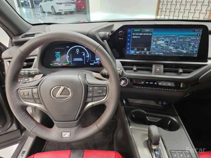 Lexus UX