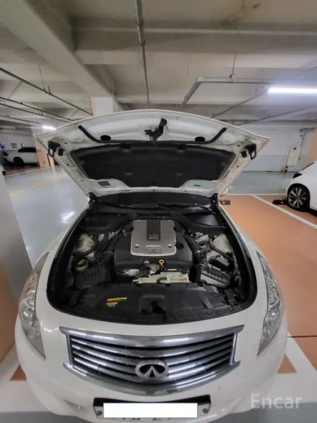 Infiniti G