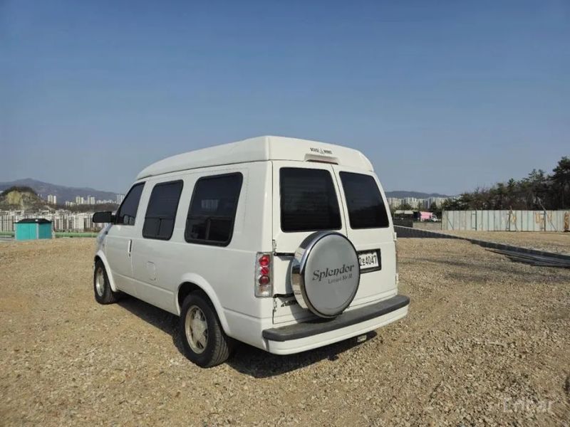 Chevrolet Astro Van