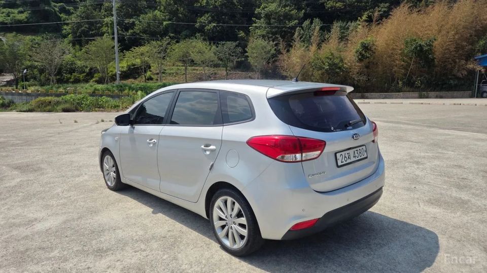 Kia Carens