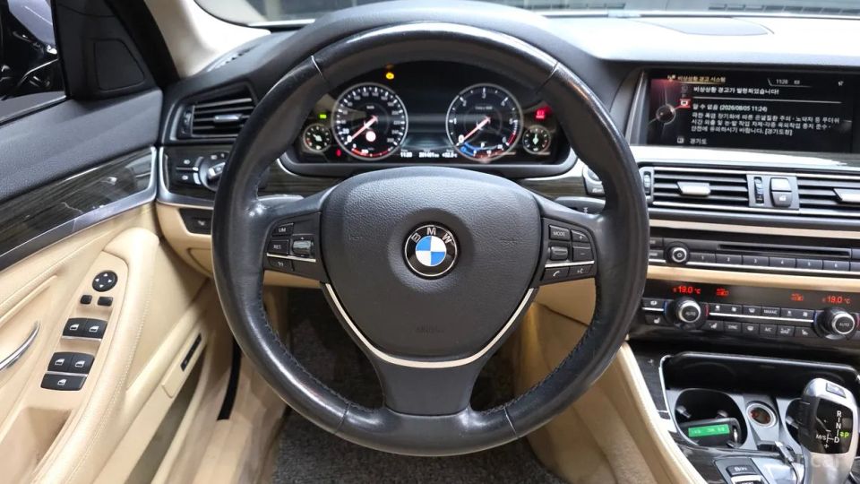 BMW 5-series