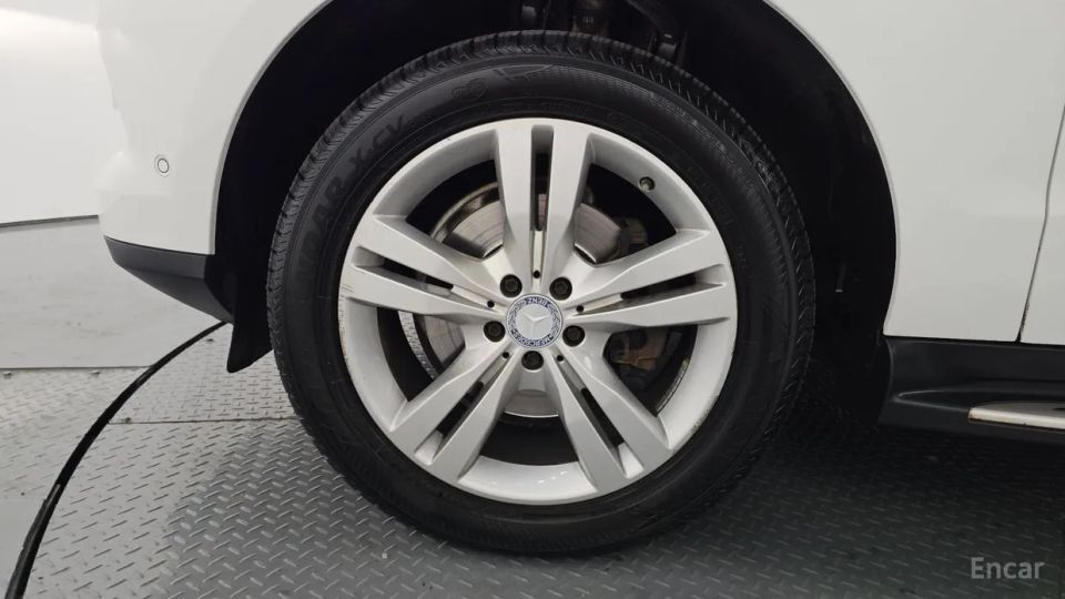 Mercedes-Benz M-class