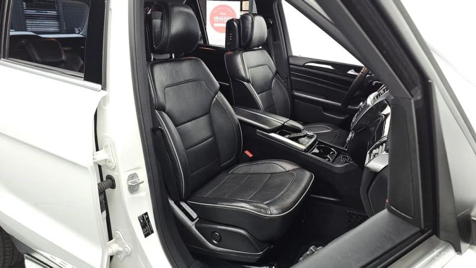 Mercedes-Benz M-class