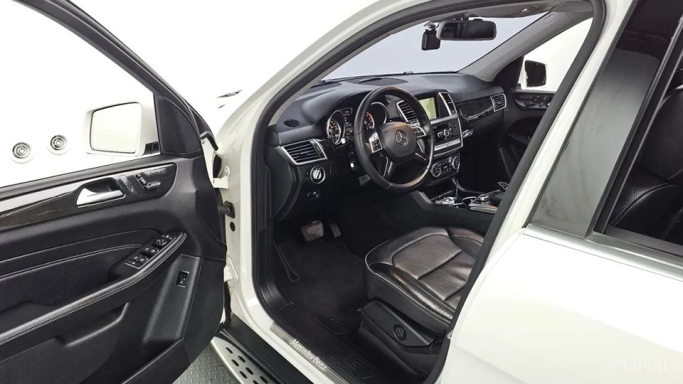 Mercedes-Benz M-class