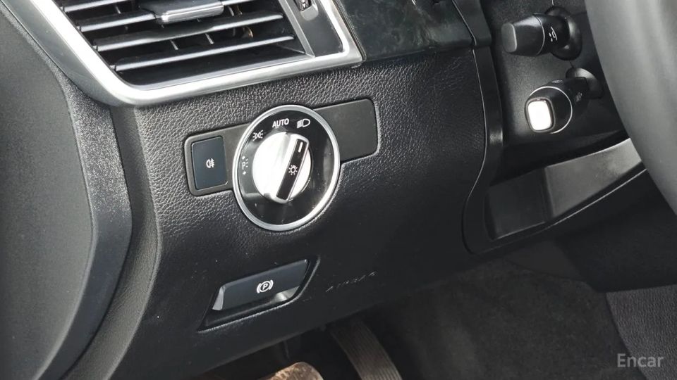 Mercedes-Benz M-class
