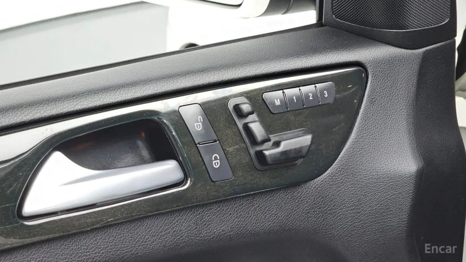 Mercedes-Benz M-class