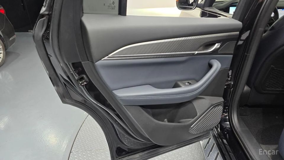 Renault-KoreaSamsung Grand Koleos