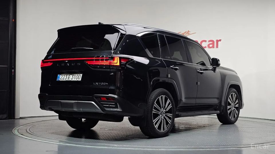 Lexus LX