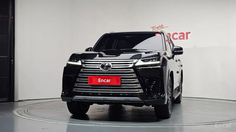 Lexus LX