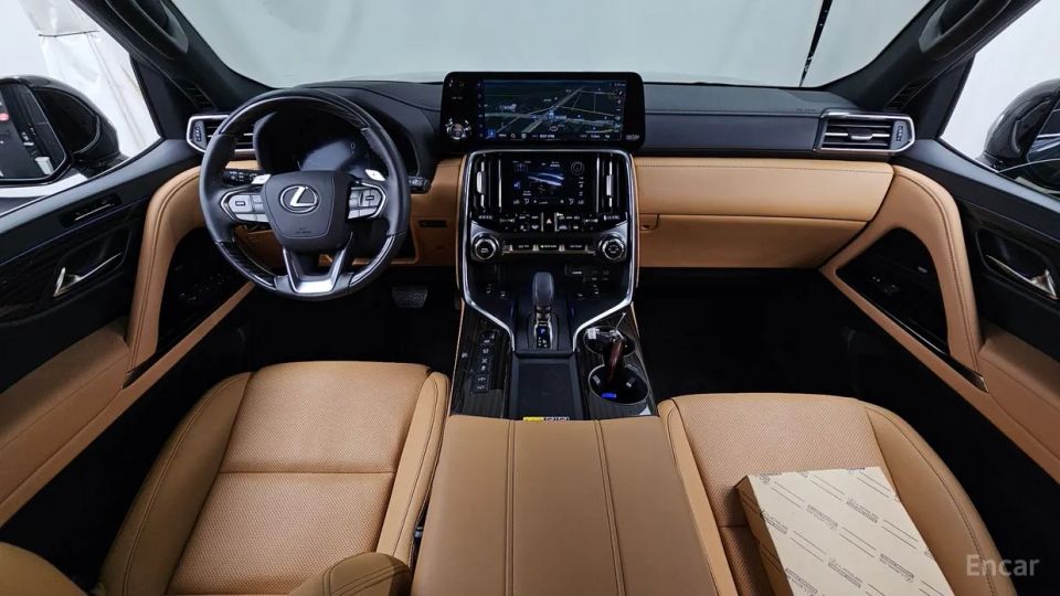Lexus LX