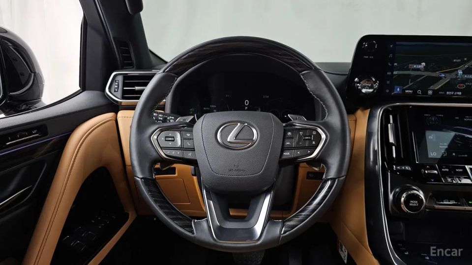 Lexus LX