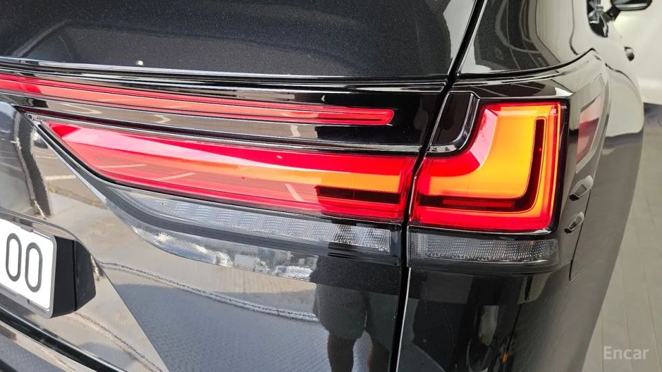 Lexus LX