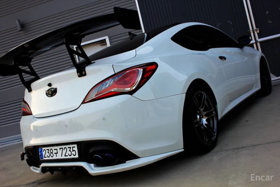 Hyundai Genesis