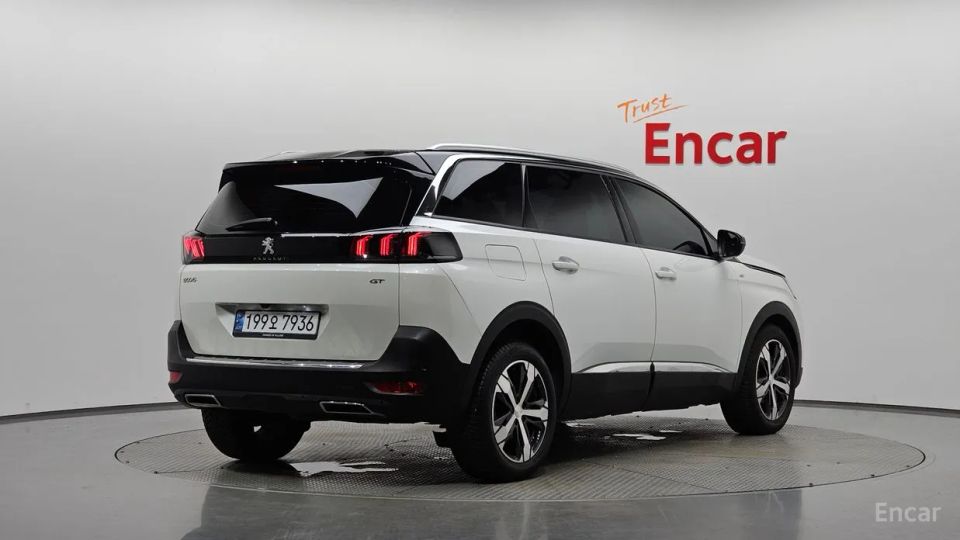 Peugeot 5008