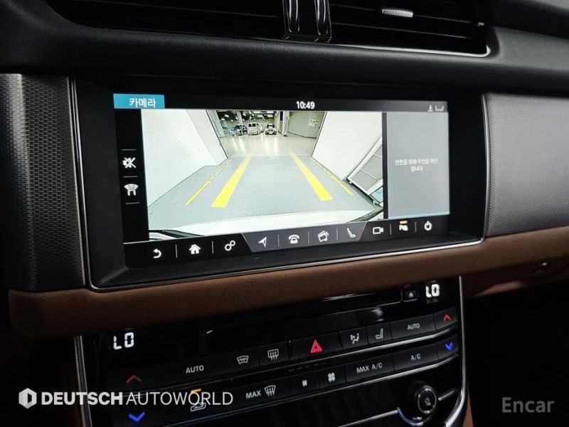 Jaguar xf