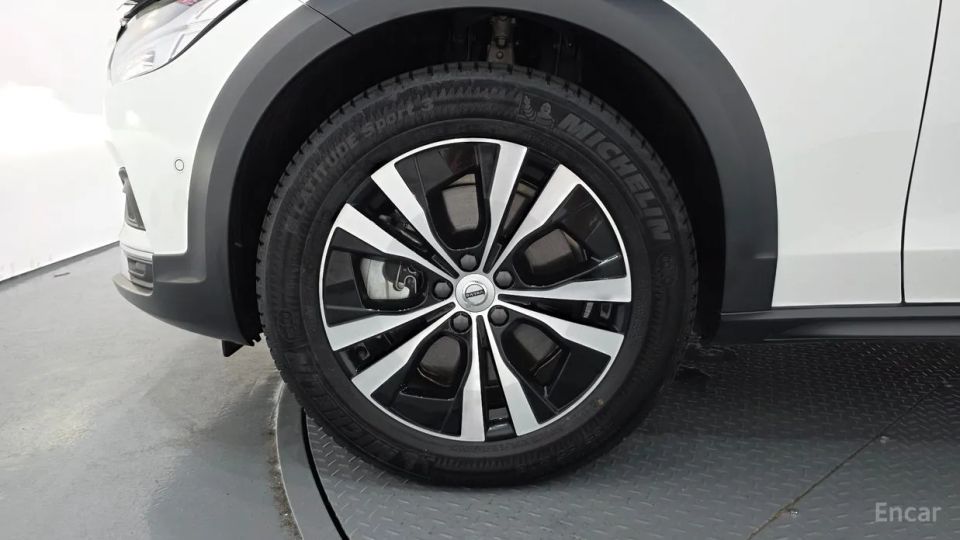 Volvo V90