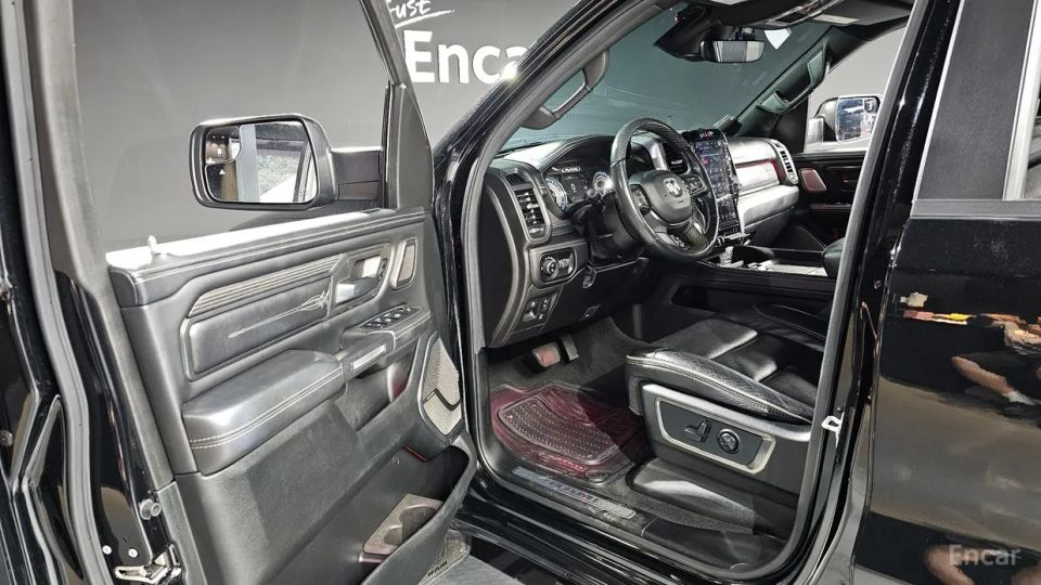 Dodge Ram Pick Up