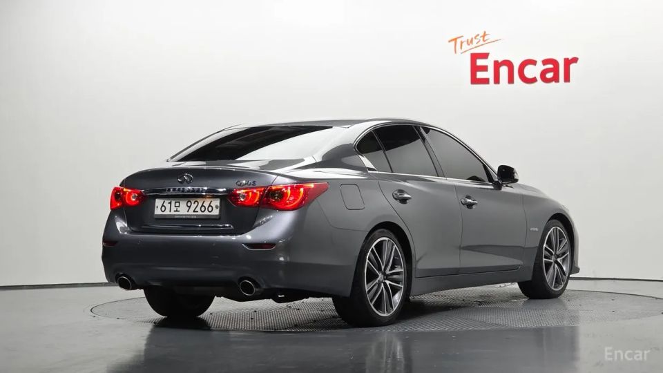 Infiniti Q50