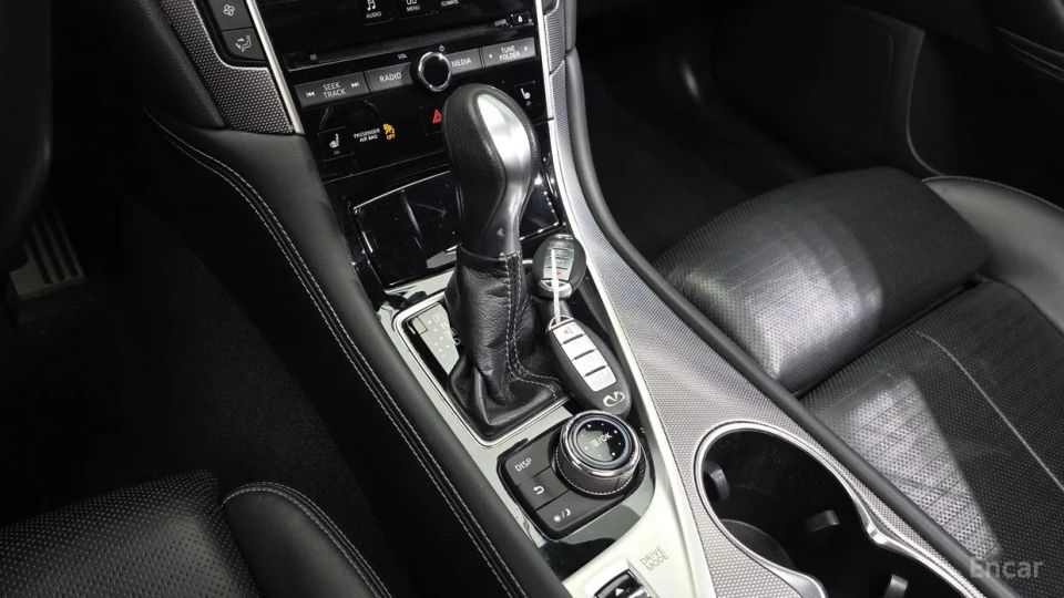 Infiniti Q50