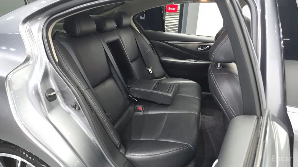Infiniti Q50