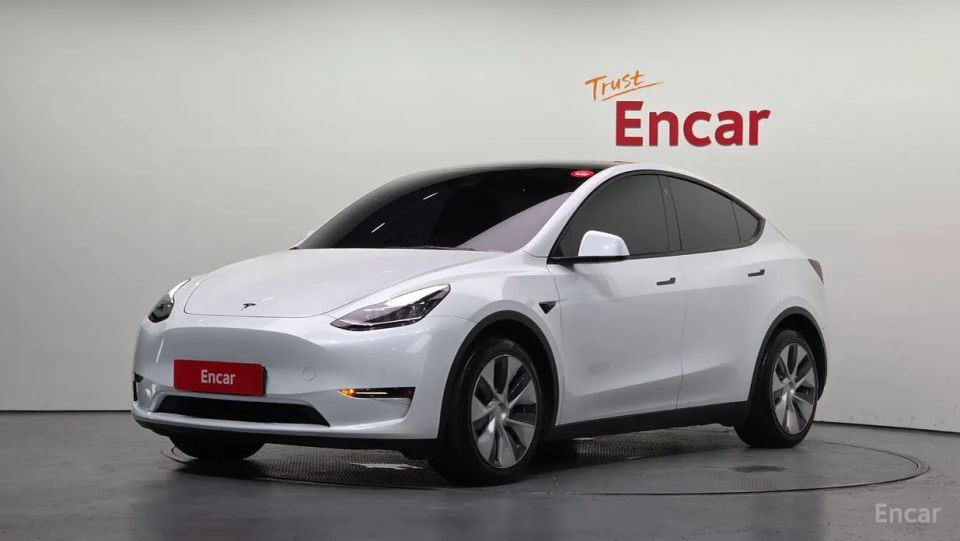 Tesla model-y