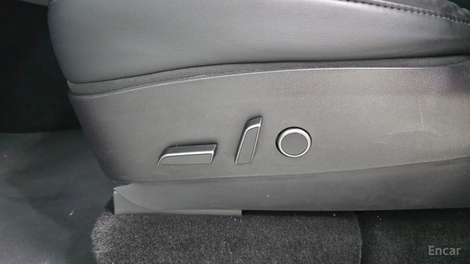 Tesla model-y
