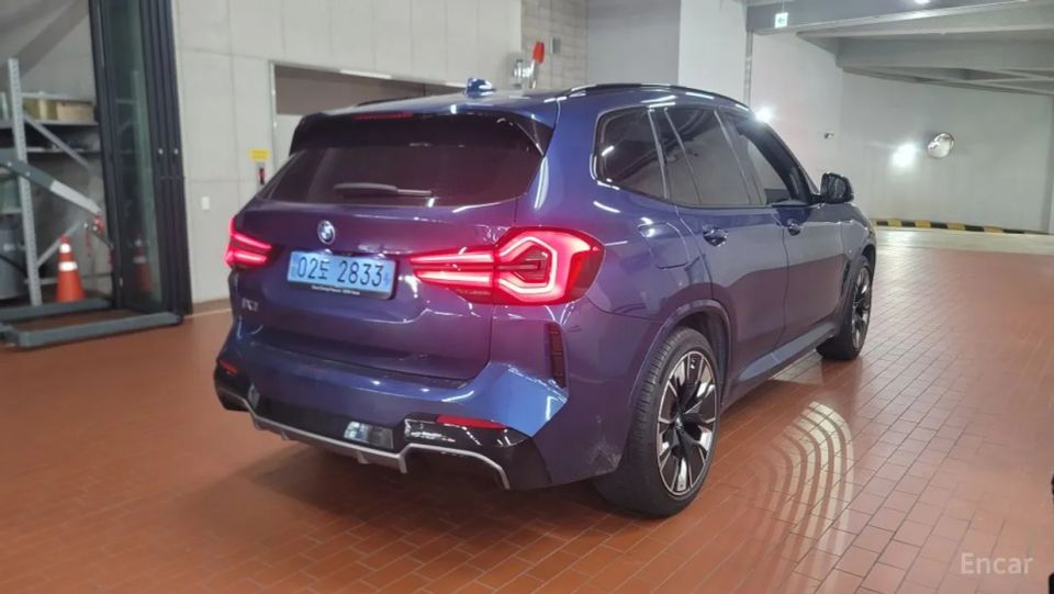 BMW ix3