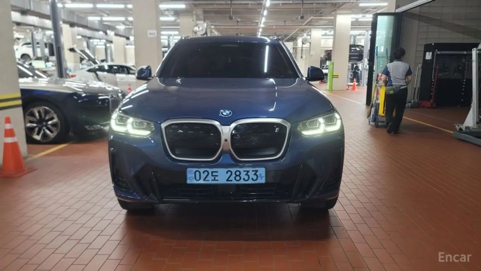 BMW ix3