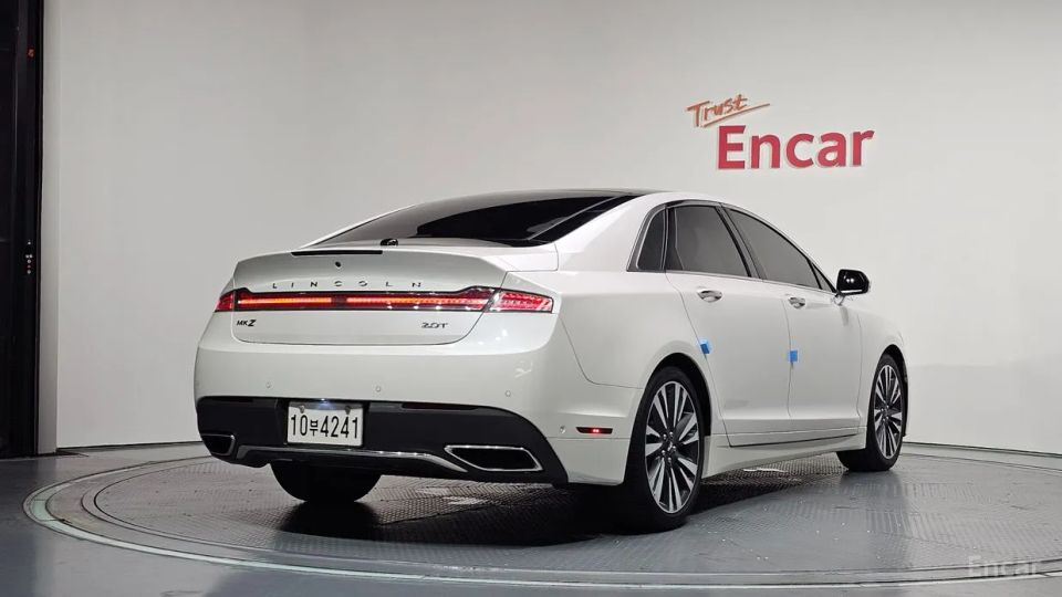 Lincoln MKZ