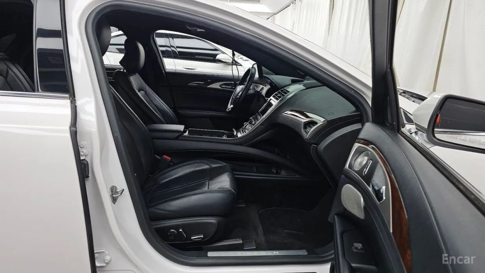 Lincoln MKZ
