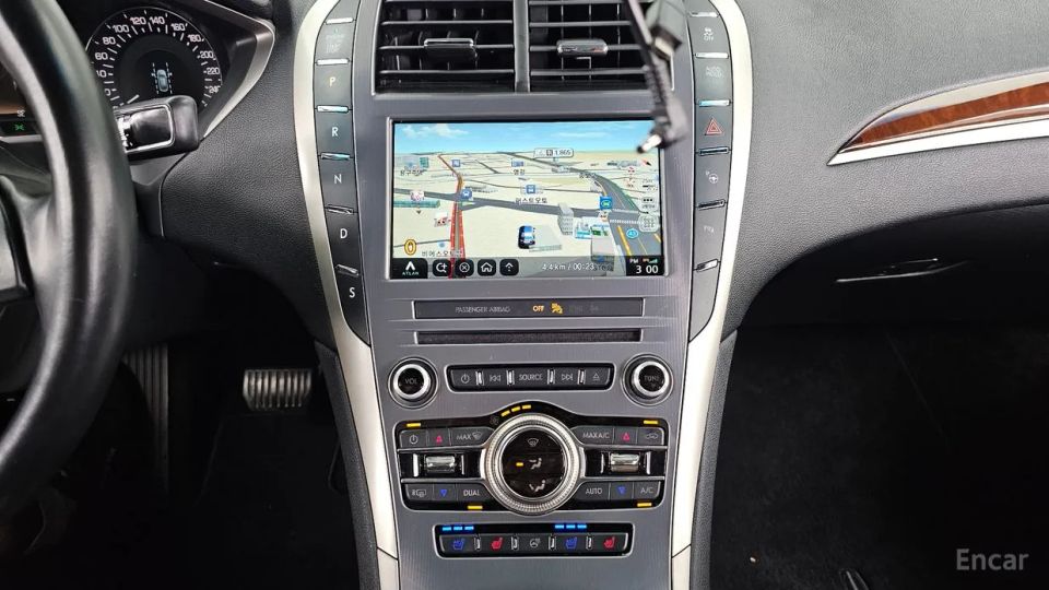 Lincoln MKZ