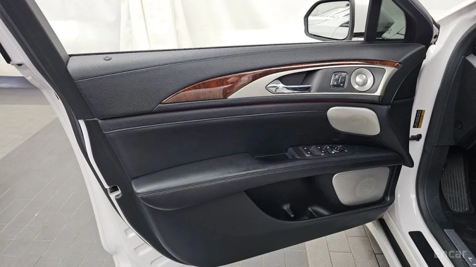 Lincoln MKZ