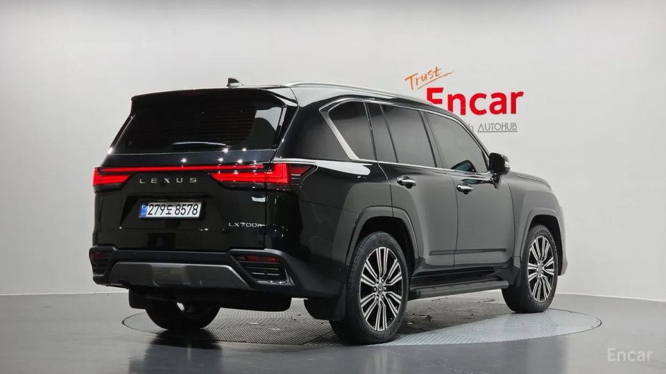 Lexus LX
