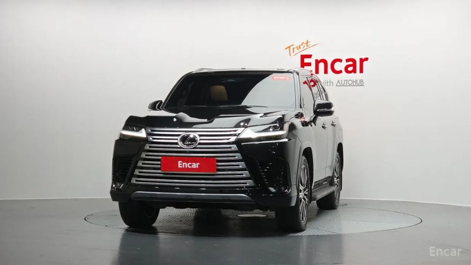 Lexus LX