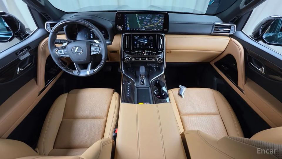 Lexus LX
