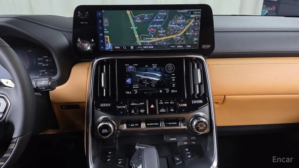 Lexus LX