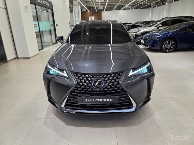 Lexus UX