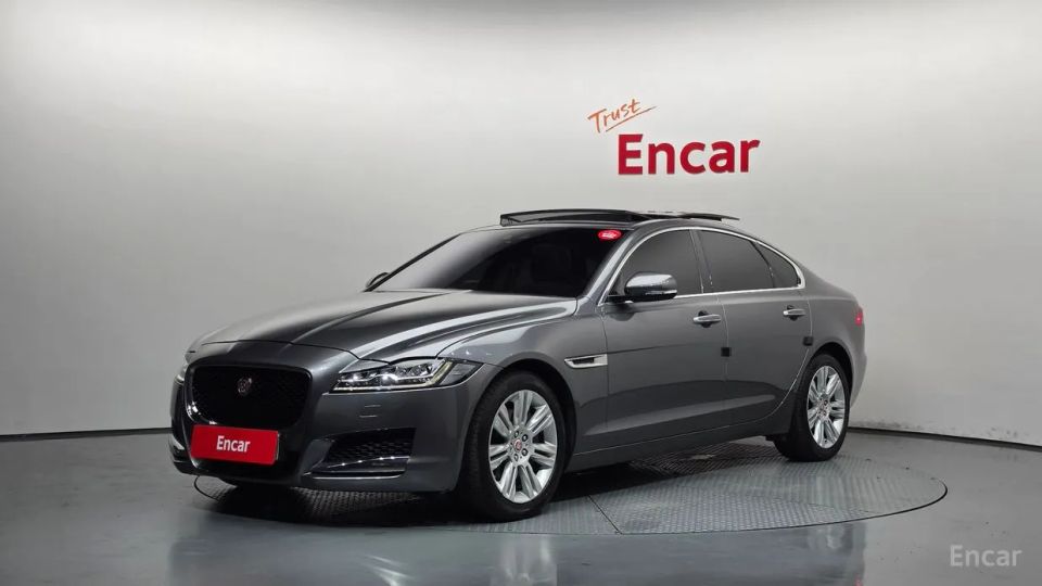Jaguar xf
