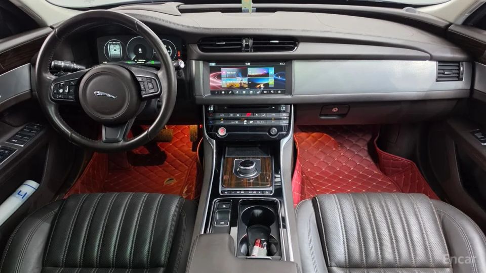 Jaguar xf
