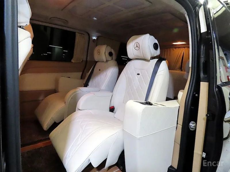 Mercedes-Benz V-Class