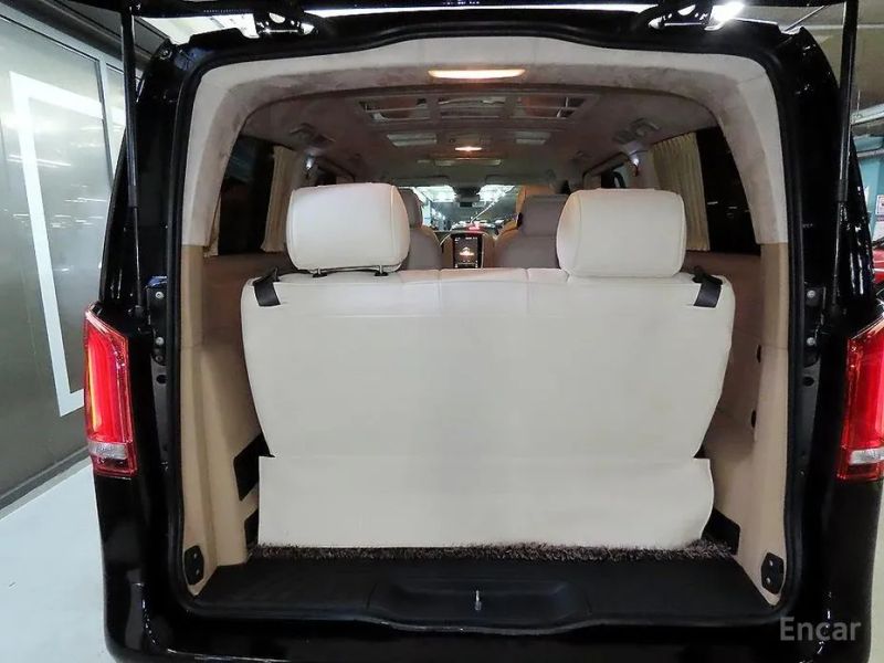 Mercedes-Benz V-Class